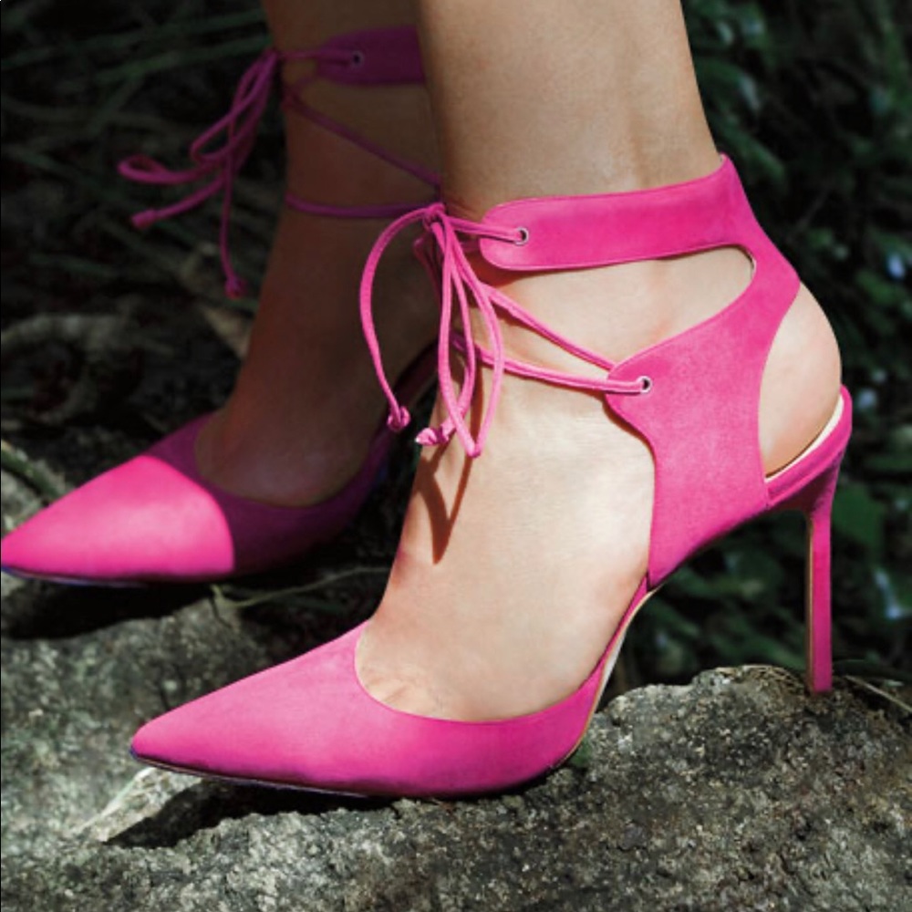 Manolo Blahnik Lara Suede Heels in Fuchsia